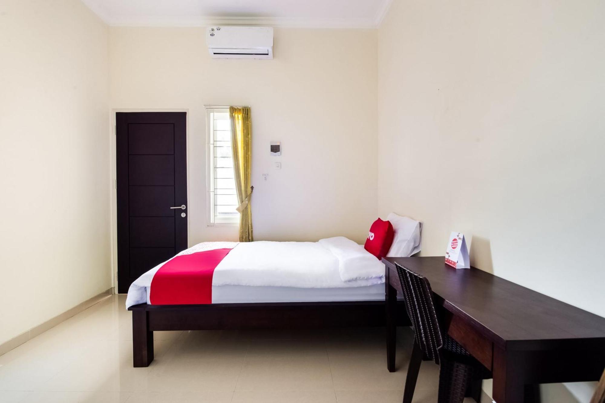 Hotel Oyo Life 3398 Griya Rm 19 Syariah Surabaja Exteriér fotografie